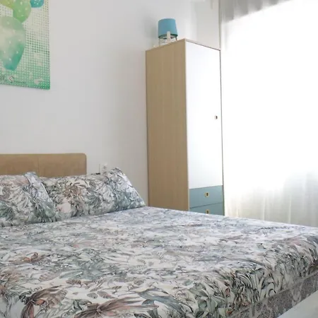 En Centro A 150m Del Mar Apolo B * Торевьиа